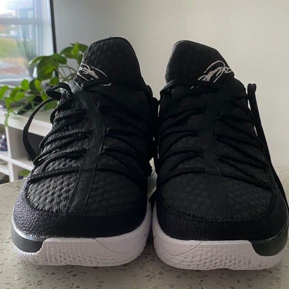 Nike LeBron 17 Low 'Multi Color' - Picture 4 of 5